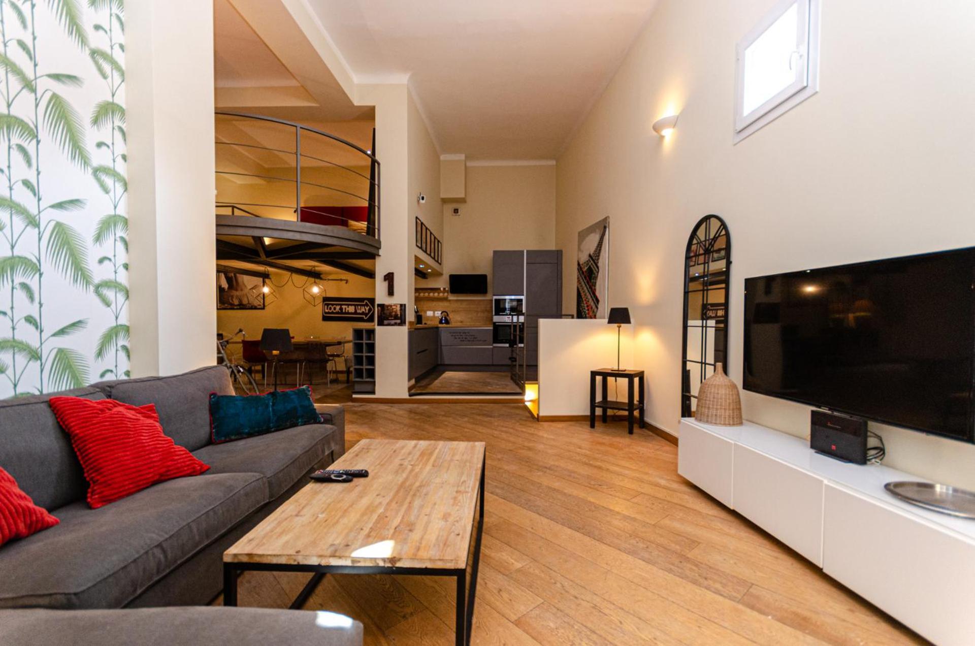 Ariberto Apartment